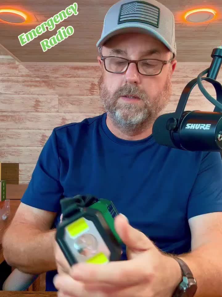 SurvivorPower - Duurzame Noodradio met Meerdere Functies