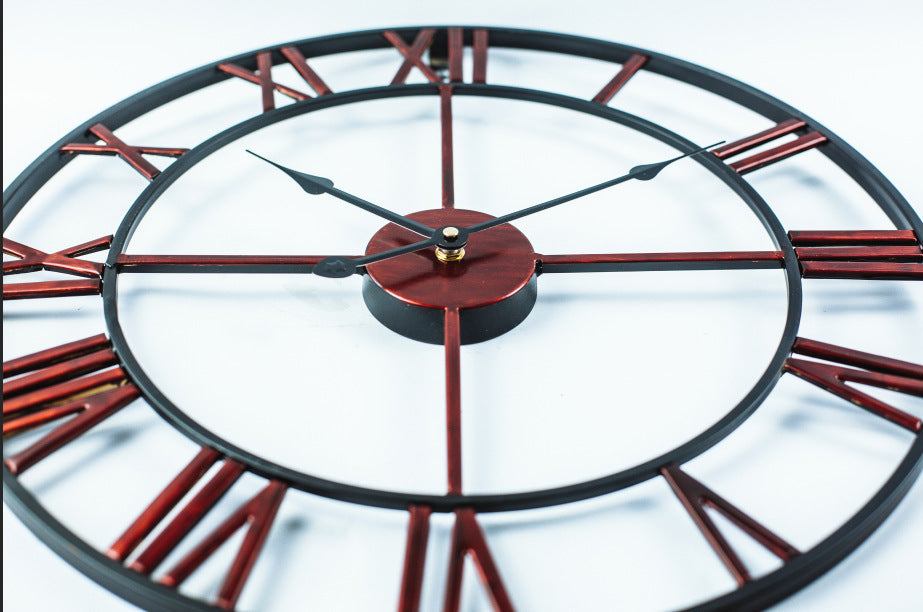 Grote Retro-Wandklok van IJzer - Tijdloze Elegantie