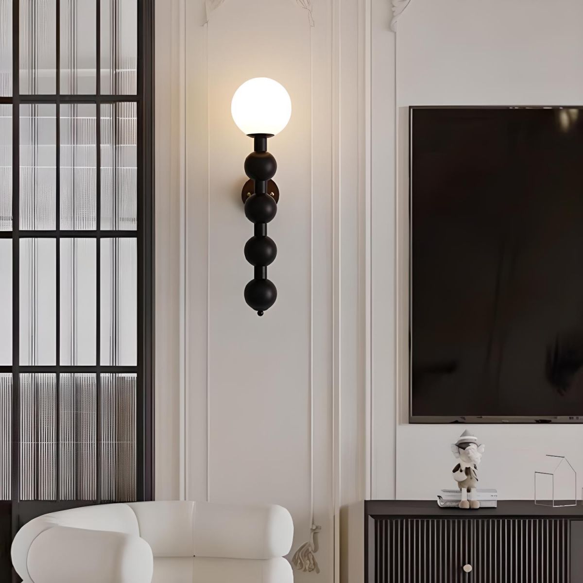 LumenSphere - Luxe Metalen Wandlamp met Bollen