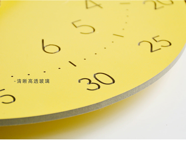 Stijlvolle Stille Kinderklok met Speelse Charme