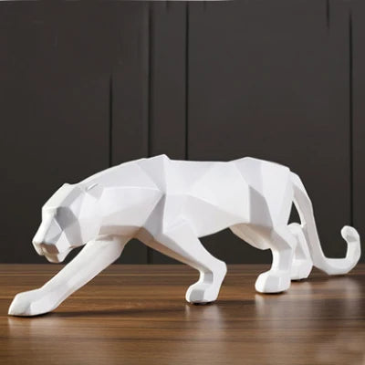 PantherSculpt – Strakke Zwart-Witte Panter Beelden