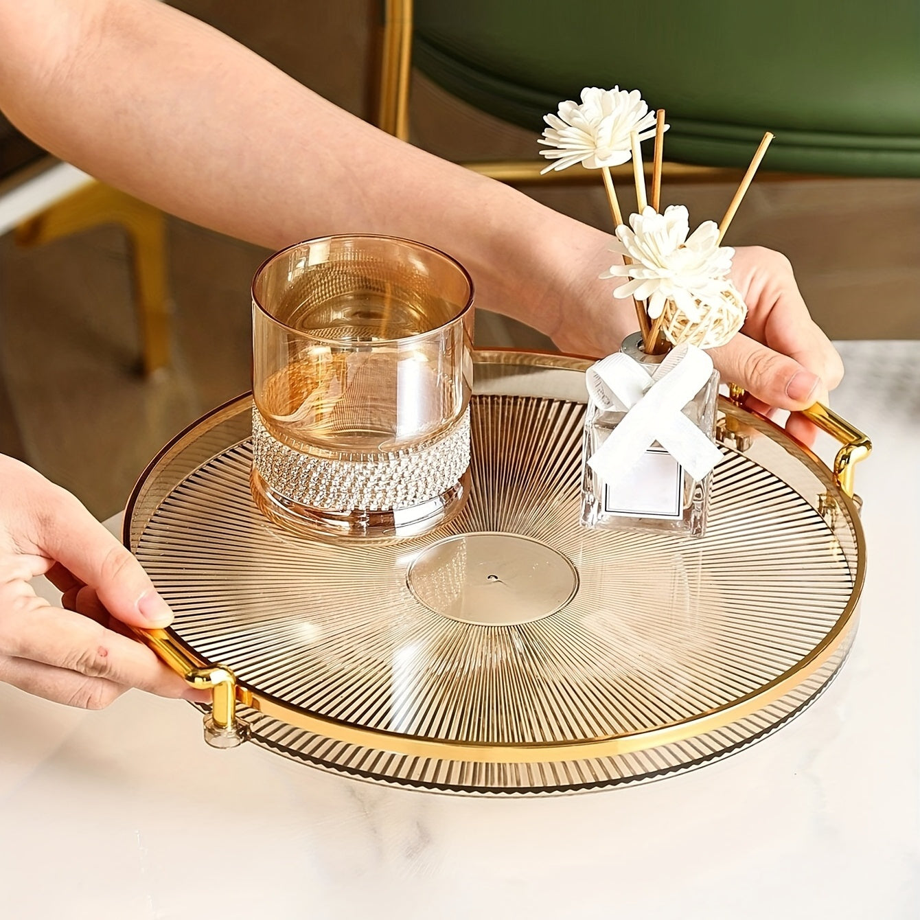 Gilded Elegance – Luxe Serveerschaal met Gouden Handgrepen