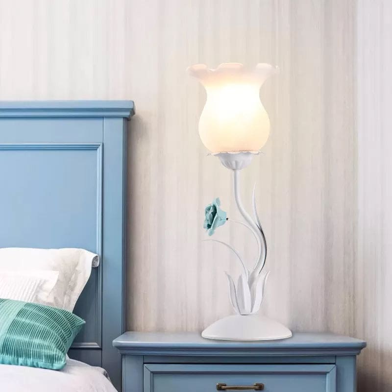 FloraGlow - Elegante Tafellamp met Bloemdesign