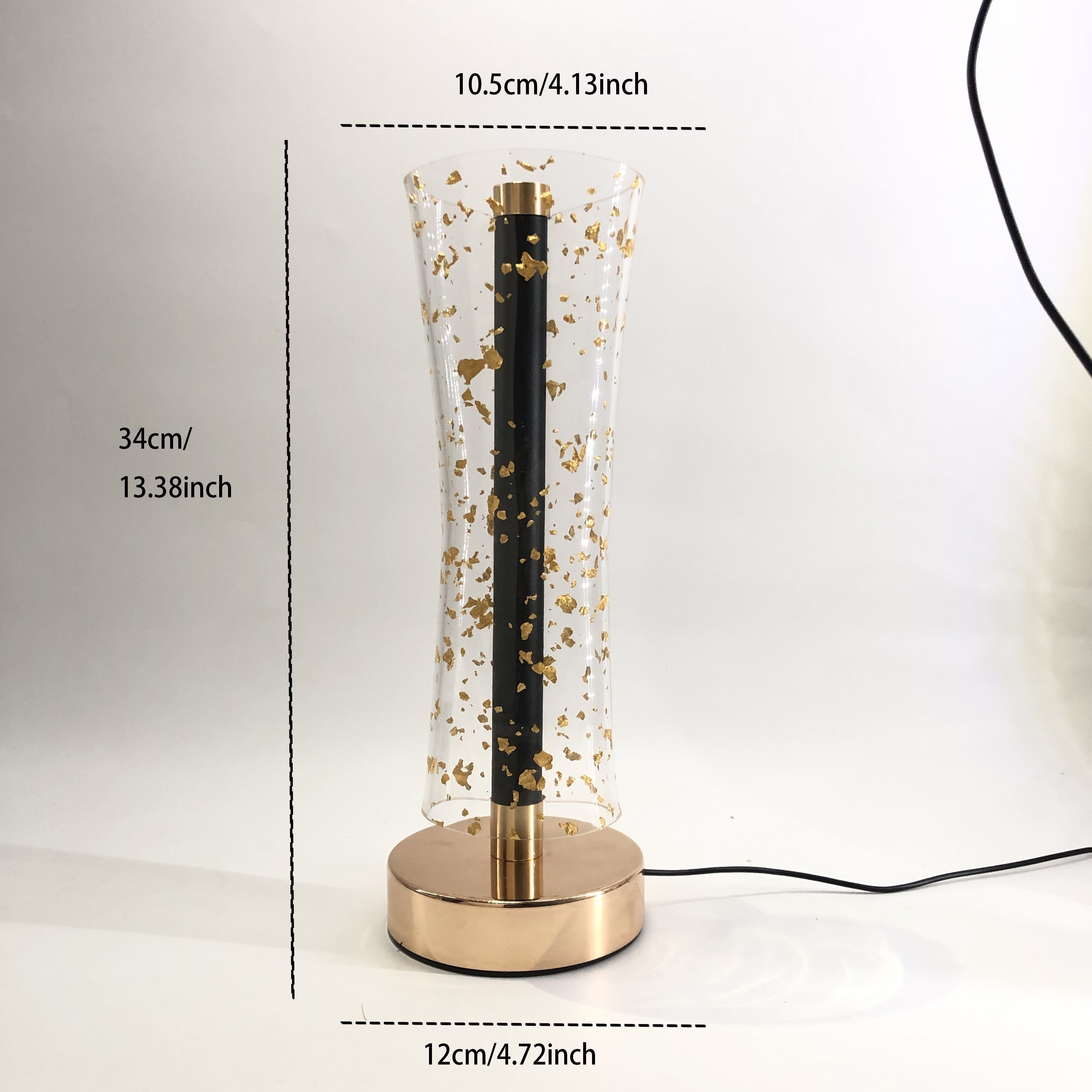 RadiantGlow Lamp - Luxe Acryl Tafellamp met Gouden Accenten