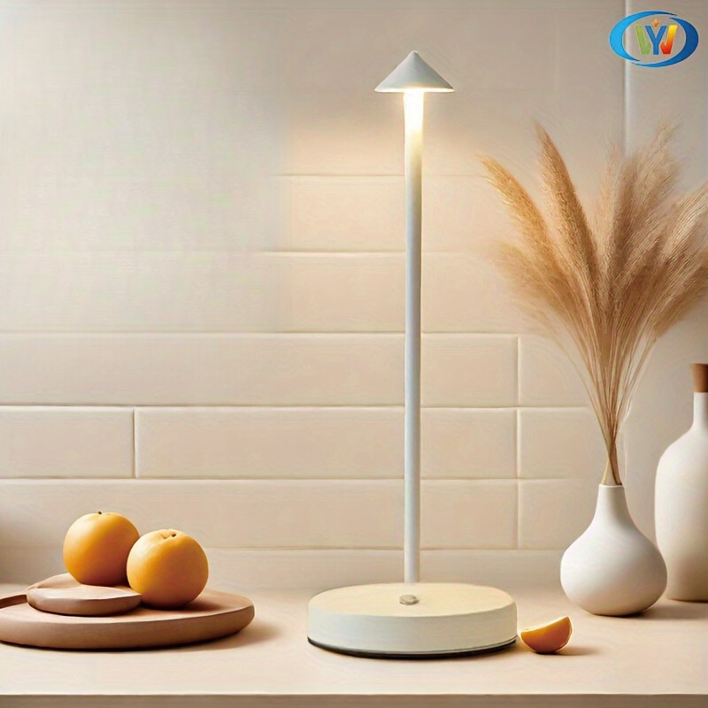 ConusLamp – Strakke USB Tafelverlichting