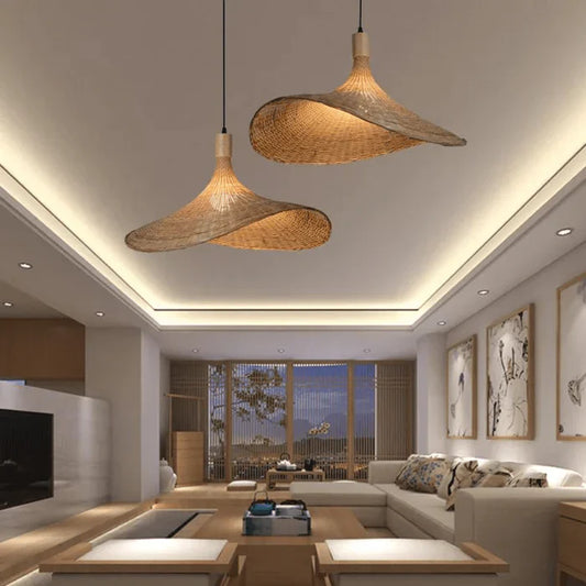 RusticWeave Light – Elegante Rieten Hanglamp