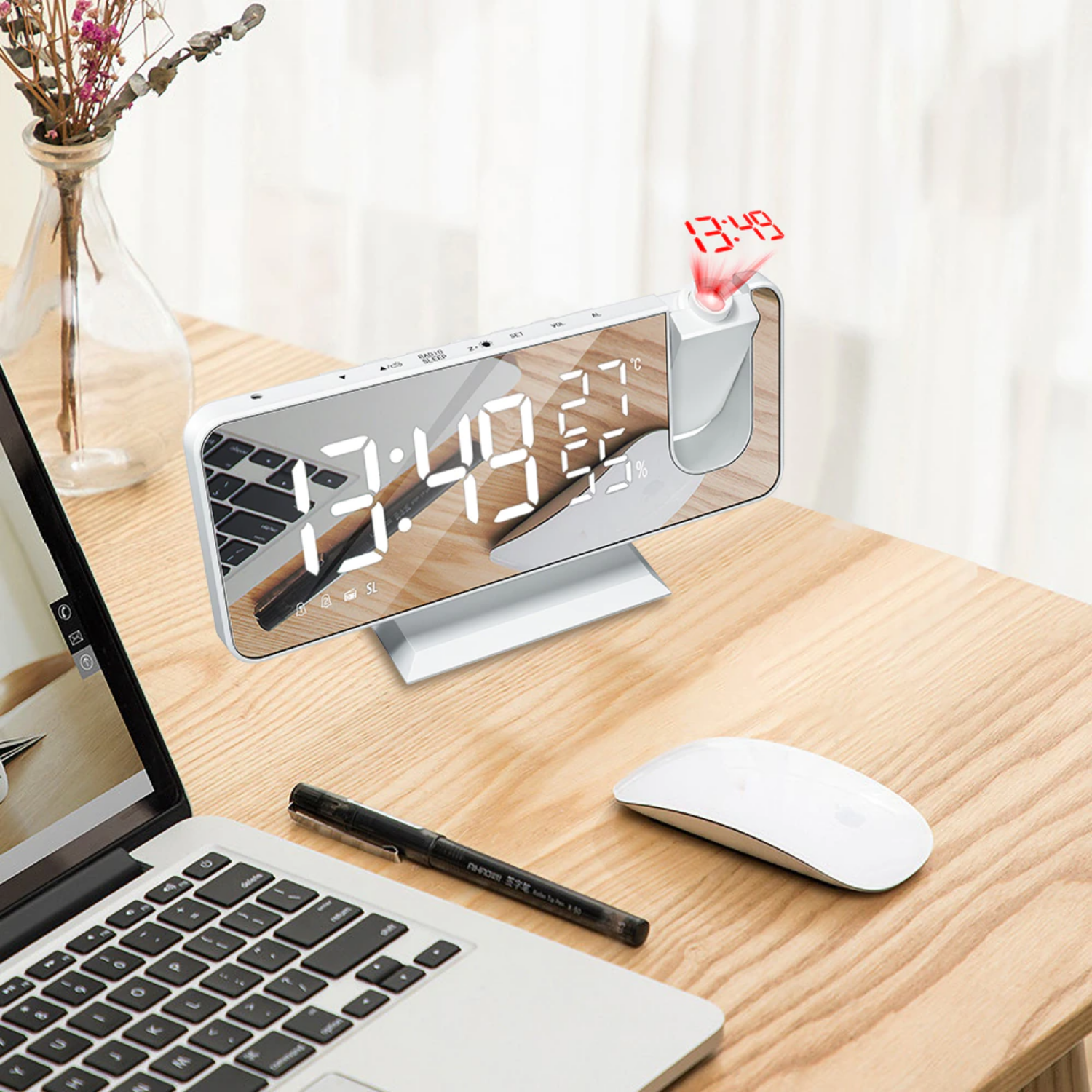 Astronatic - Innovatieve LED Projector Alarmklok met USB