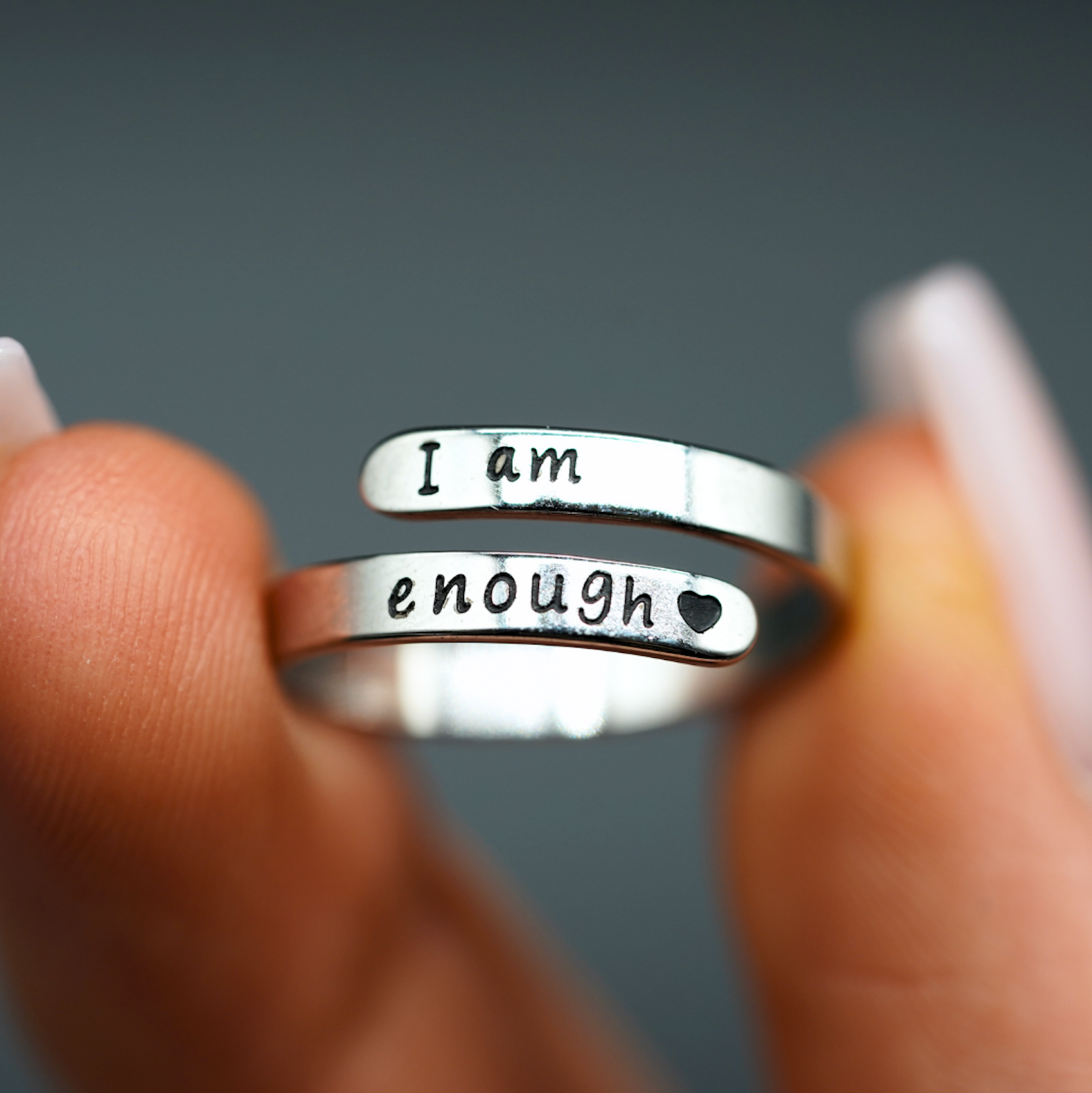 I Am Enough Ring – Elegante Sieraad voor Zelfliefde