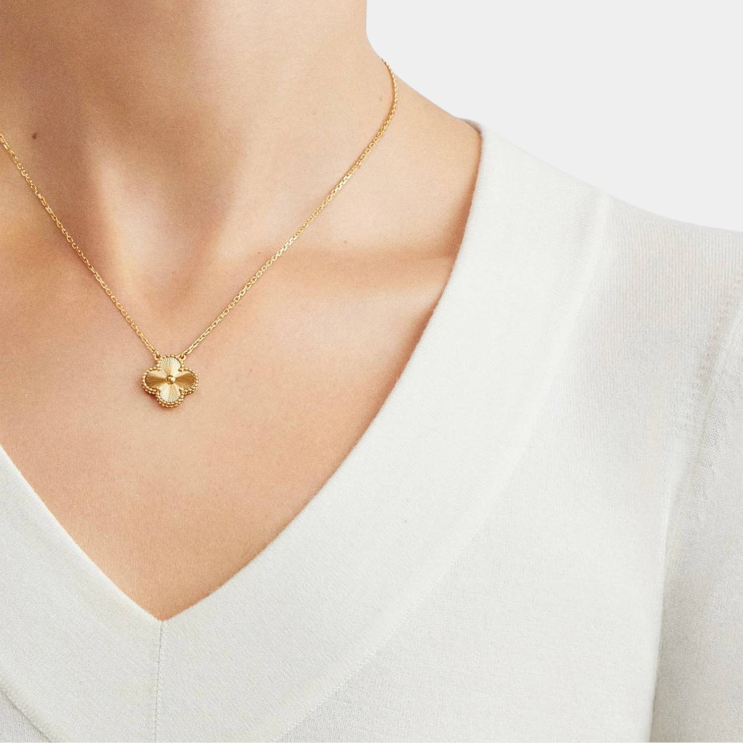 GoldenClove Jewelry Set - Elegante Klaver Ketting, Armband & Oorbellen