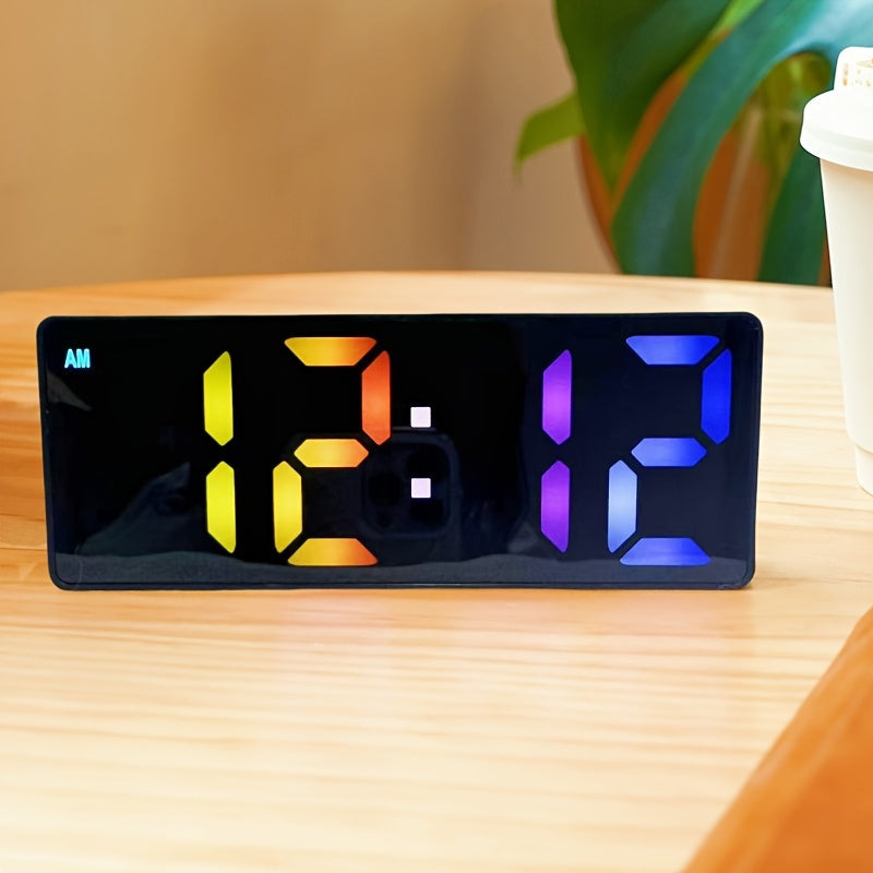 DigiTime Clock - Stijlvolle LED Wekker met Datumweergave