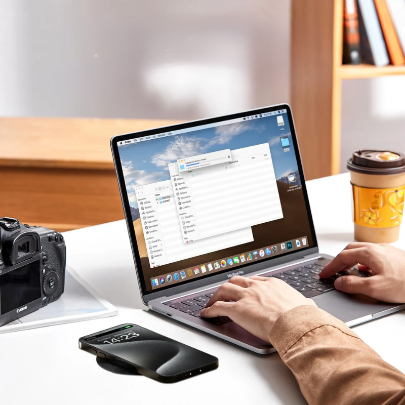 ChargeNest - Onder-Tafel Draadloze Oplaadoplossing