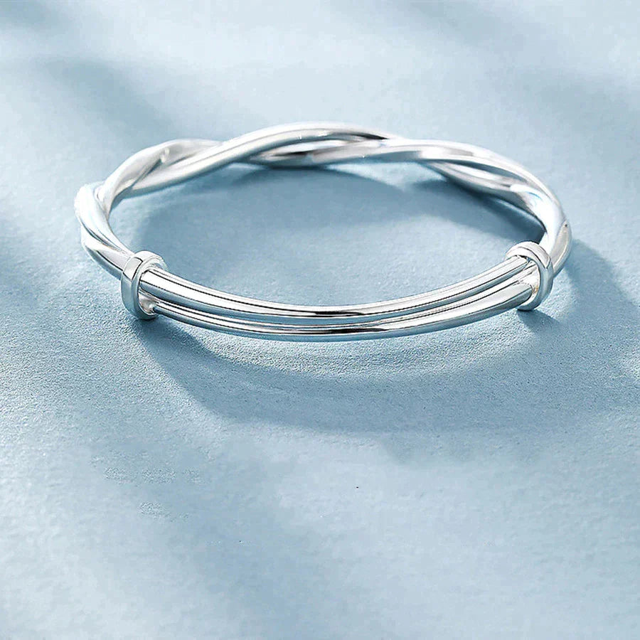 Elegante Gedraaide Zilveren Armring
