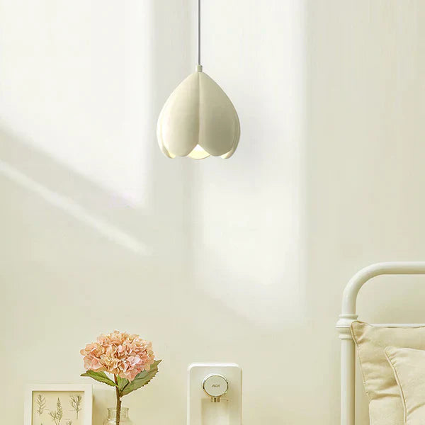 FlowerGlow Hanglamp - Elegante Crèmekleurige Hanglamp voor Warme Sfeervolle Interieurs