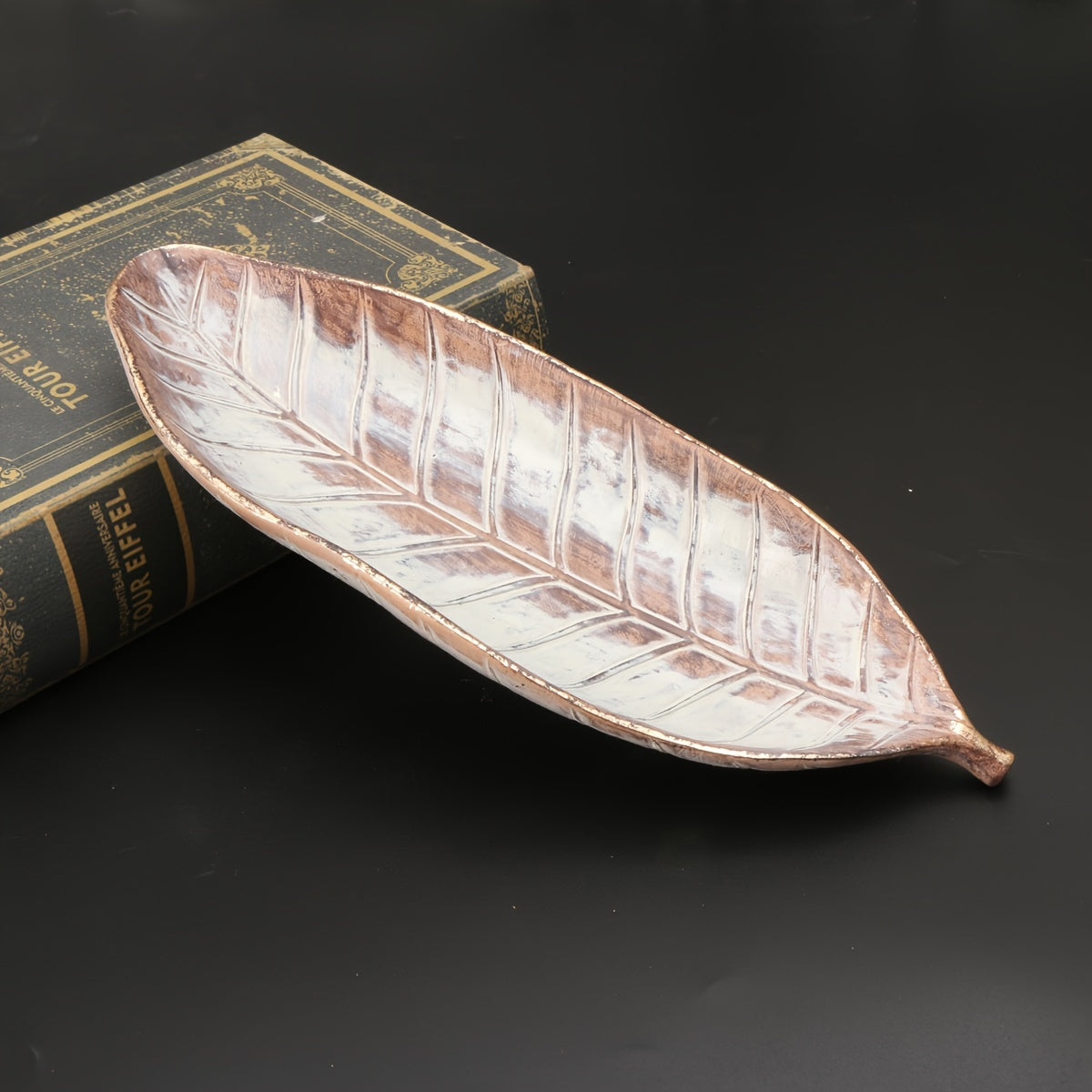 LeafTray – Elegante Hars Bladvormige Dienblad voor Interieurdecoratie