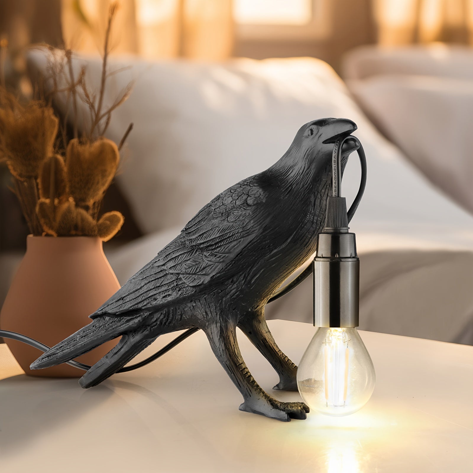 RavenLicht Lamp - Elegante Raaf Tafellamp met USB
