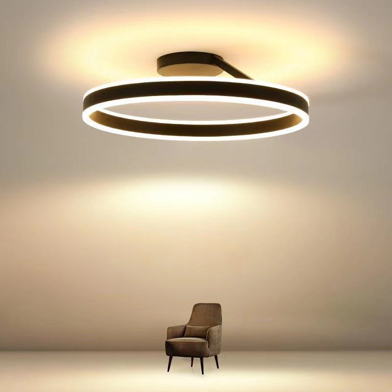 RadiantGlimmer Plafondlamp - Luxe Gouden LED Verlichting met Metaal Accenten