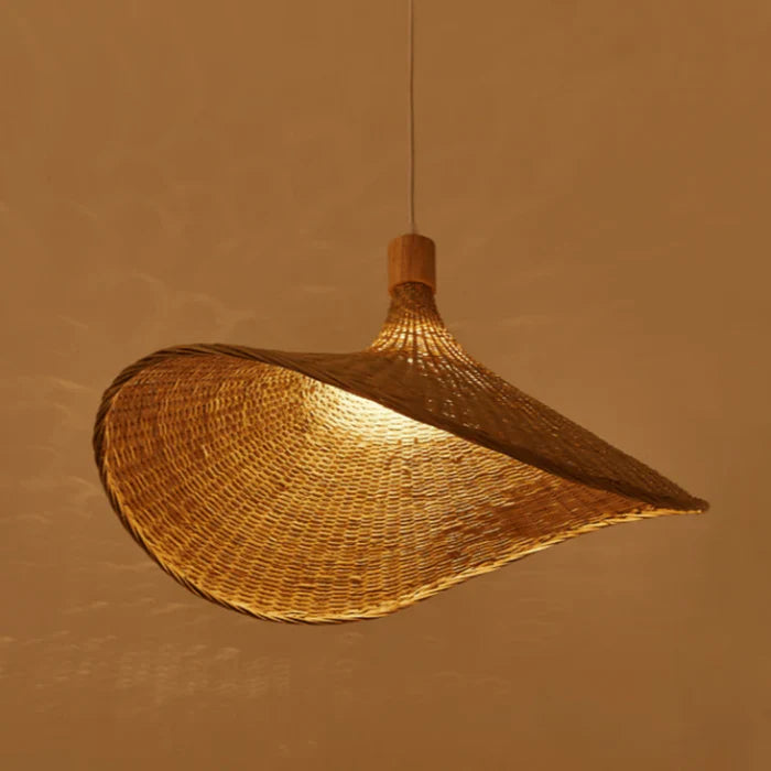 RusticWeave Light – Elegante Rieten Hanglamp