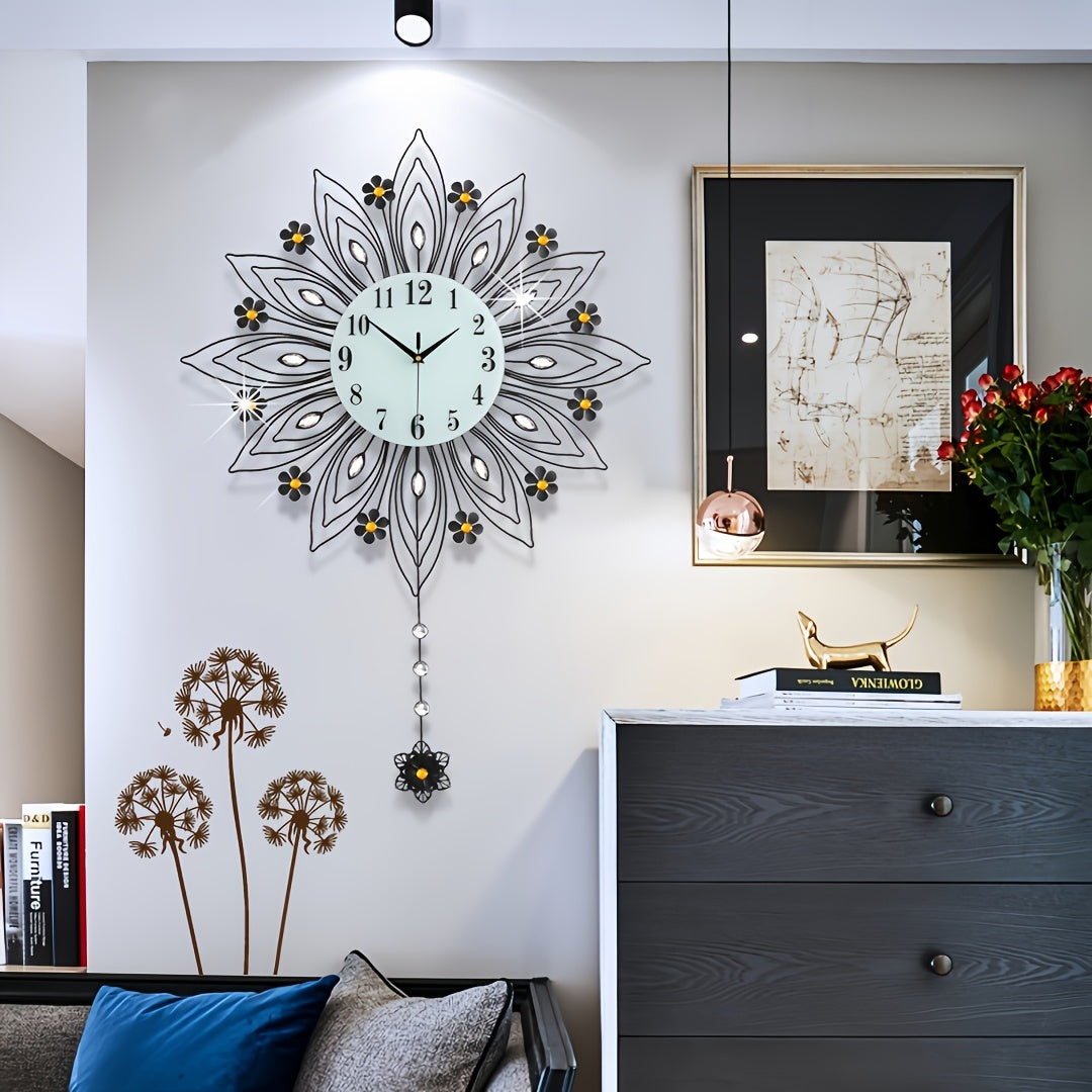 GoldenBloom Clock - Luxe Stille Wandklok met Bloemen