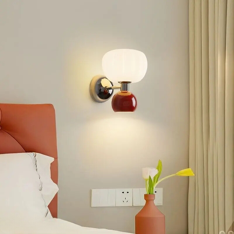 RadiantAura – Luxe LED Wandlamp met G9