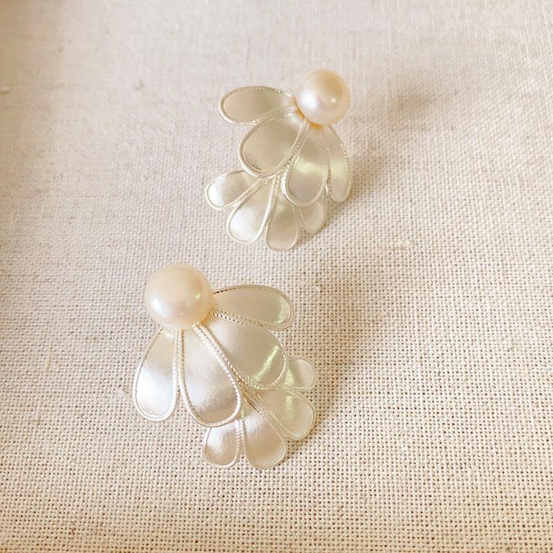 Lunara Earrings - Elegante Dubbele Bloemenontwerpen