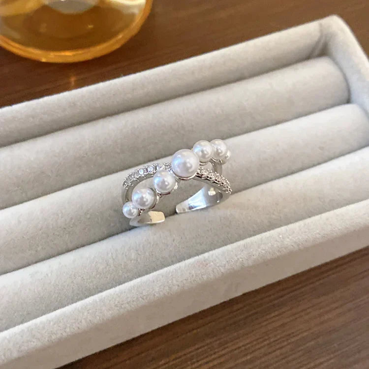 Elegante Verstelbare Vintage Ring met Stralende Zirkonia en Prachtige Parel - Isadora