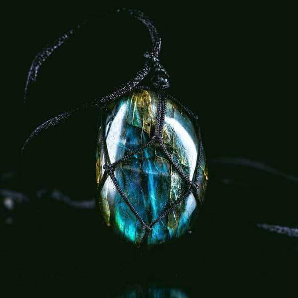 Aris DragonHeart Necklace – Mystieke Labradoriet Sieraad
