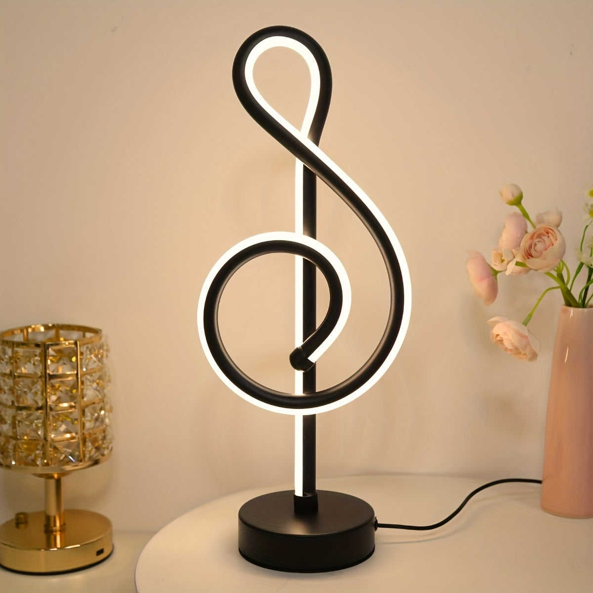 TrebleLight - Innovatieve LED Tafellamp met Verstelling