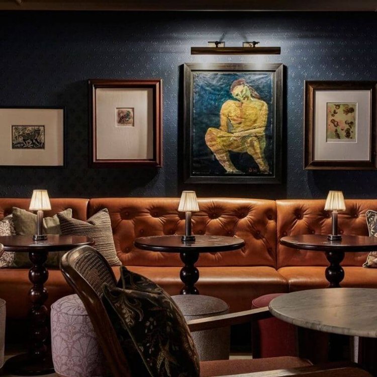 Draadloze Elegantie: Luxe Dimbare Stoffen Tafellamp