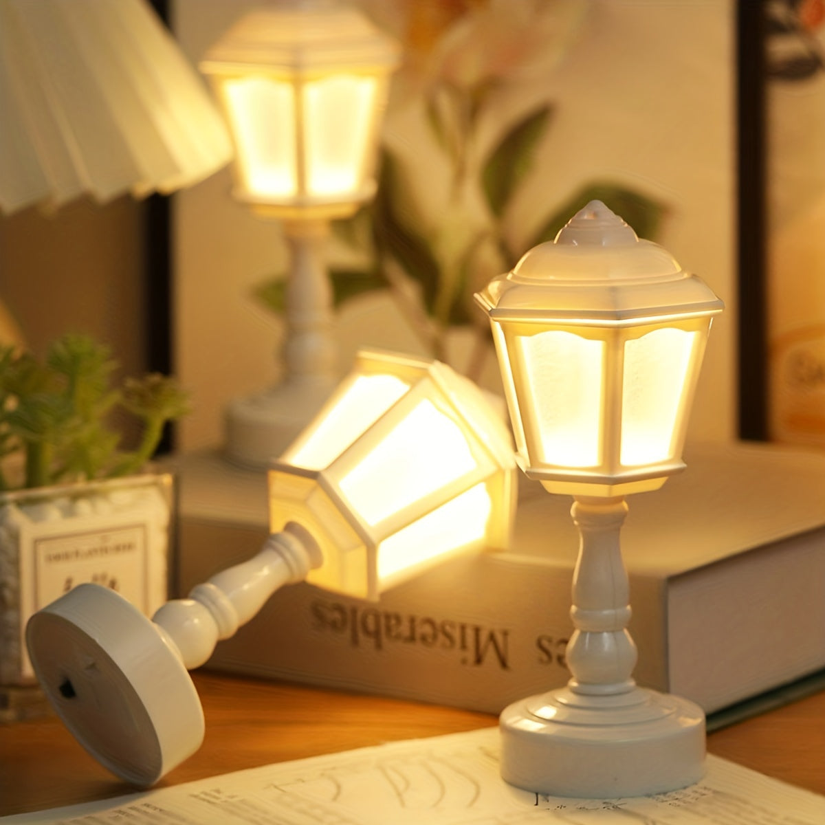 RetroGlow Lamp - Kleine LED Tafellamp Straatlantaarn