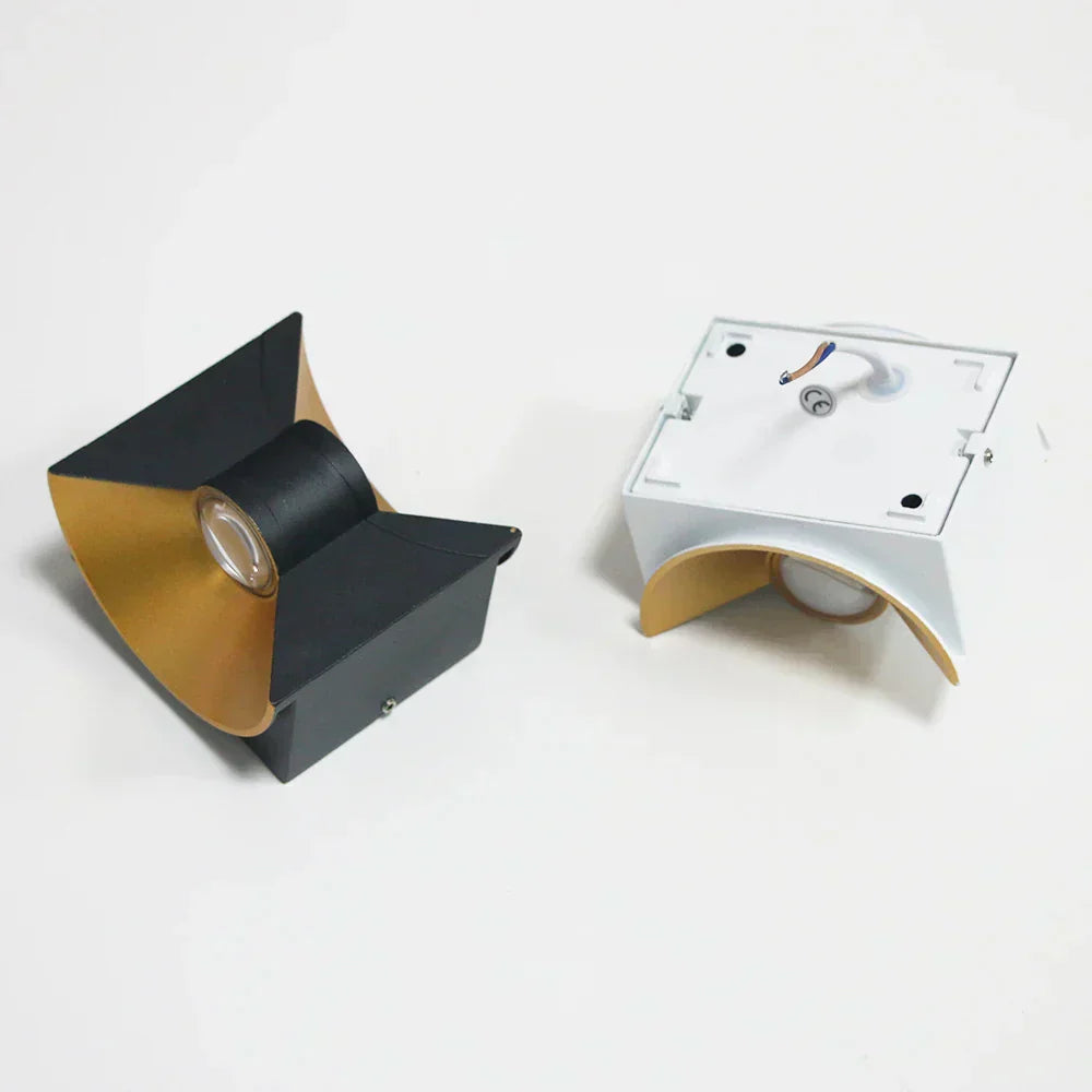 LumiereMurale Wandlamp - Stijlvolle LED Buitenverlichting voor Uw Tuin