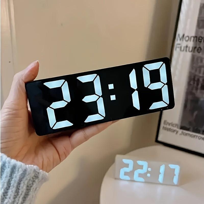 DigiGlow Clock - Moderne LED Wekker met Scherm