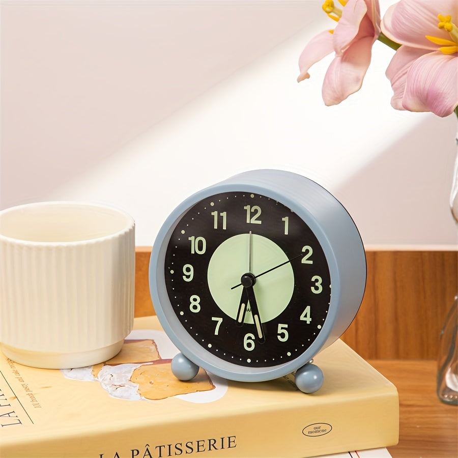 EleganceMetal Clock – Stijlvolle Metalen Wekker met Nachtlamp
