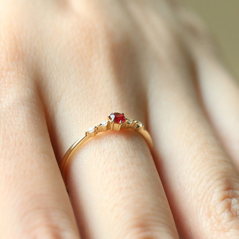 Elara 18K Gold Garnet Stone Ring - A Touch of Elegance