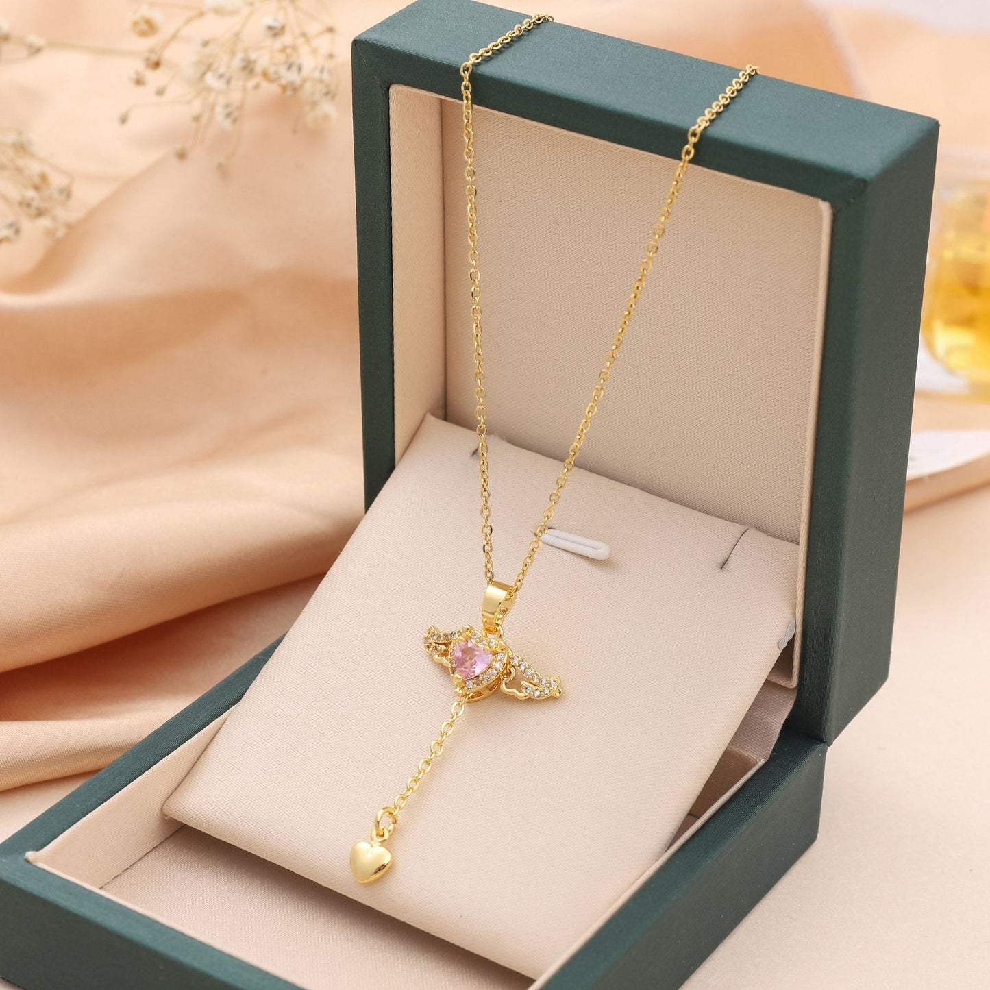 Livia Necklace - Elegante Engelvleugel Hanger