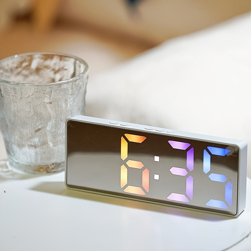 BrightTime Clock - Verlichte LED Wekker met Datum