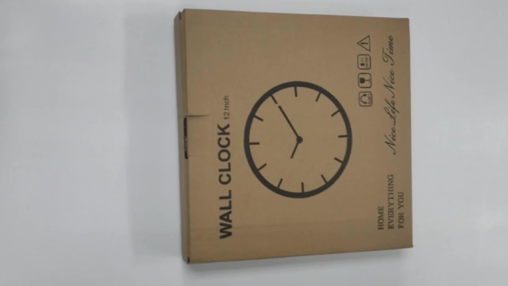 CloudSwing Clock – Schommelend Schaap Wandklok