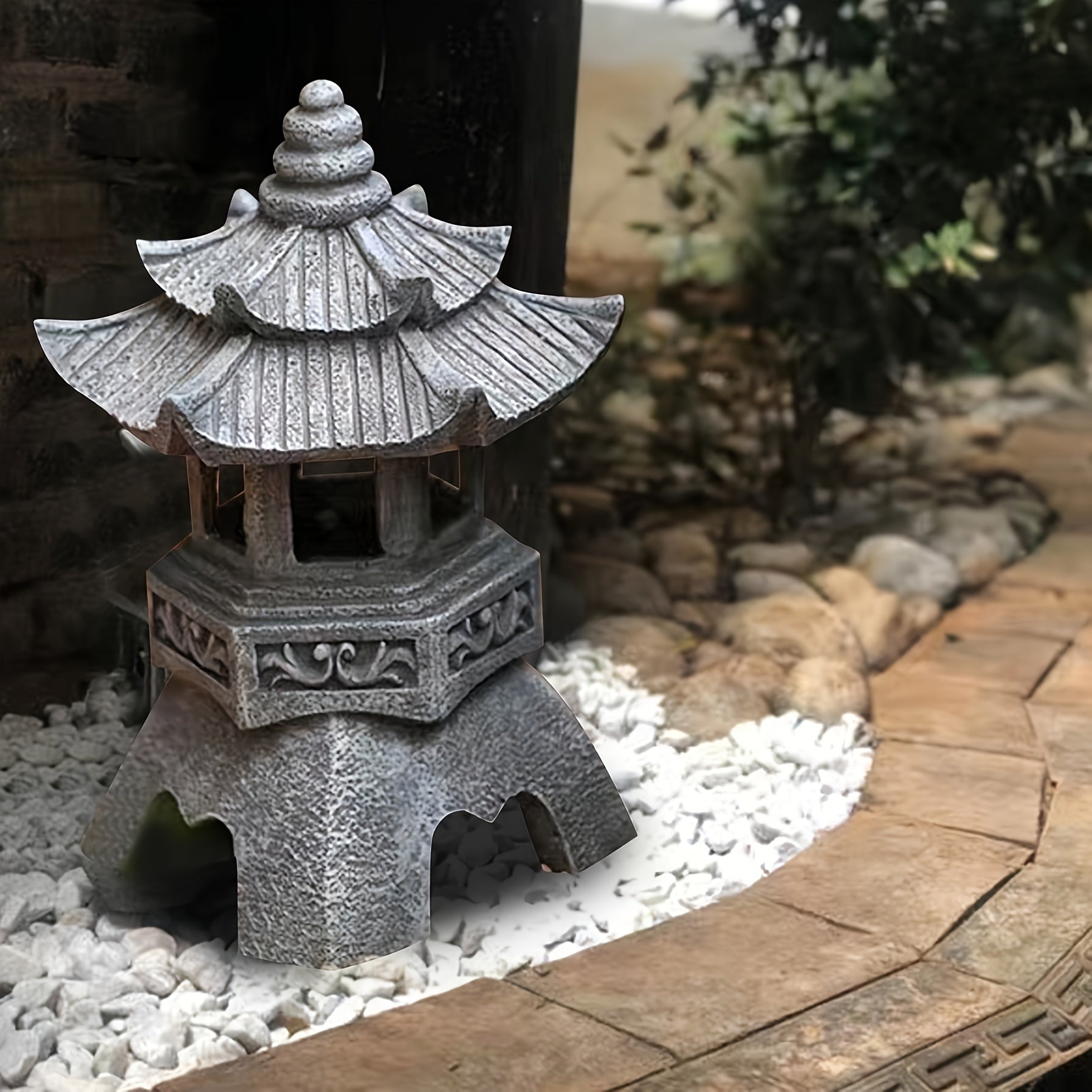 LumiGlow Lantern - Zen Tuin Decoratie op Zonne-Energie