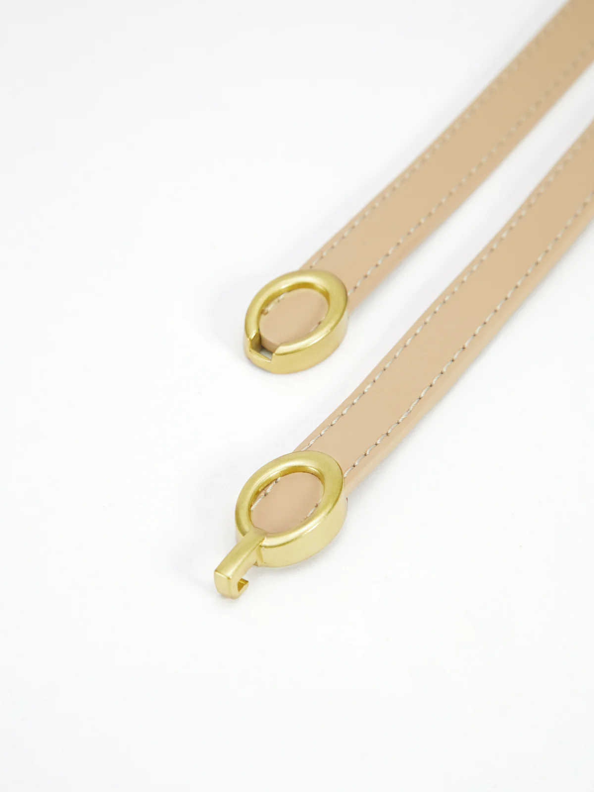 LuxeRing Belt - Elegante Leren Riem voor Dames