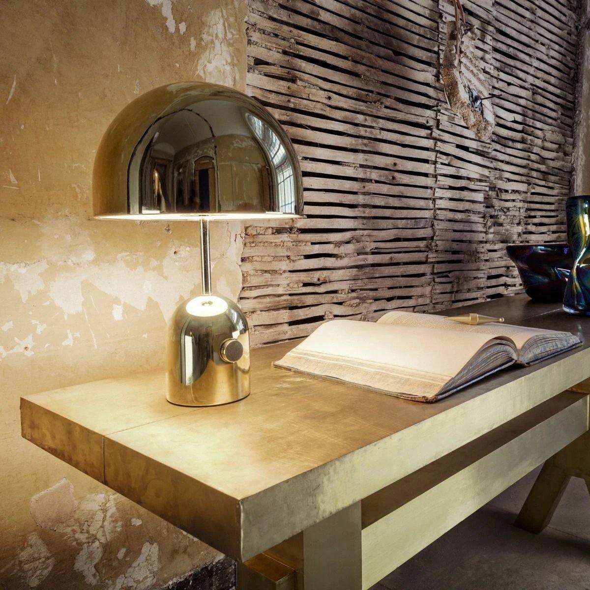 ChimeGlow Lamp - Klokvormige Elegantie voor Thuis