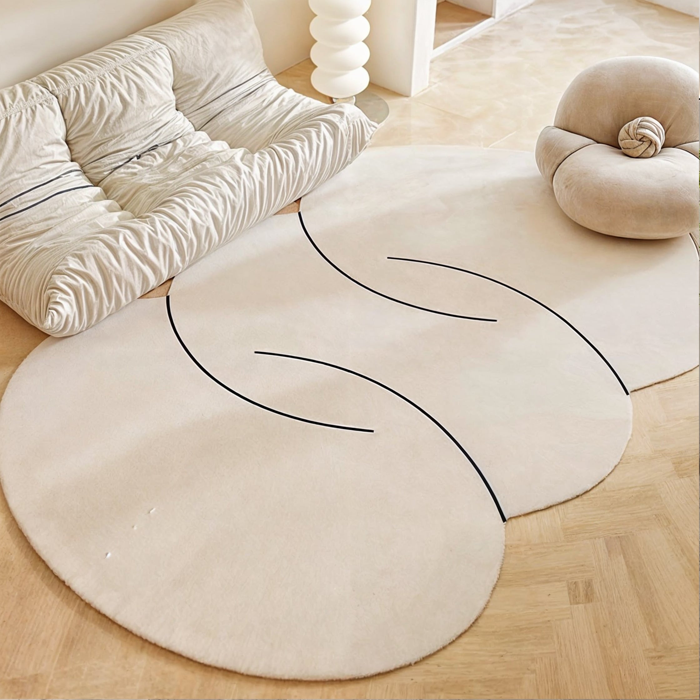 Woolly Waves – Minimalistisch Rond Wolkleed met Unieke Vorm