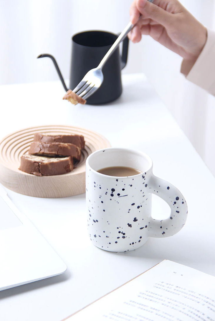 Athenea Cup – Luxe Porseleinen Kopje met Geometrisch Ontwerp