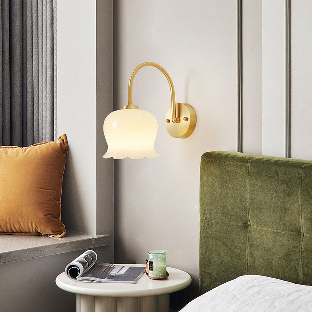 FrenchBloom – Elegante Bloem Wandlamp van Glas