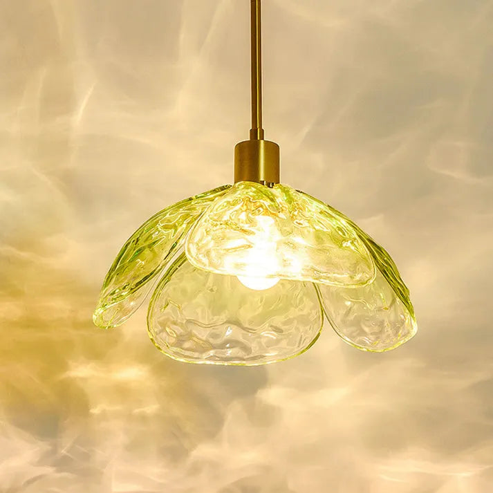 FleurChic Plafondlamp - Unieke Bloemvormige Hanglamp voor een Warme Sfeer