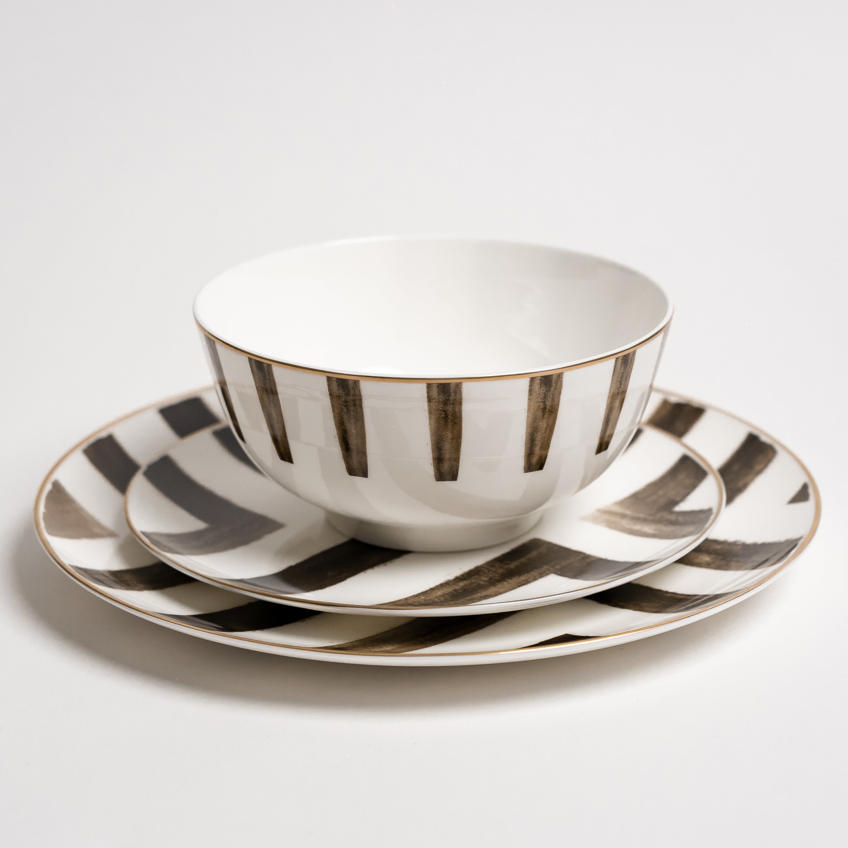 DaviSet – Luxe Zwarte Bordenset van Beenderporselein