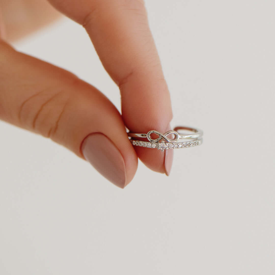 EndlessLove Ring – Tijdloos Sieraad van Amour