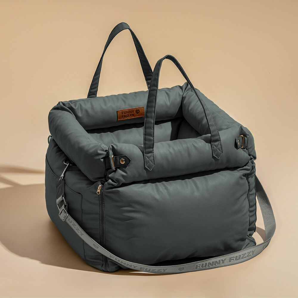 PawLuxury - Luxe Hondengereedschap voor Comfortabele Autoreizen