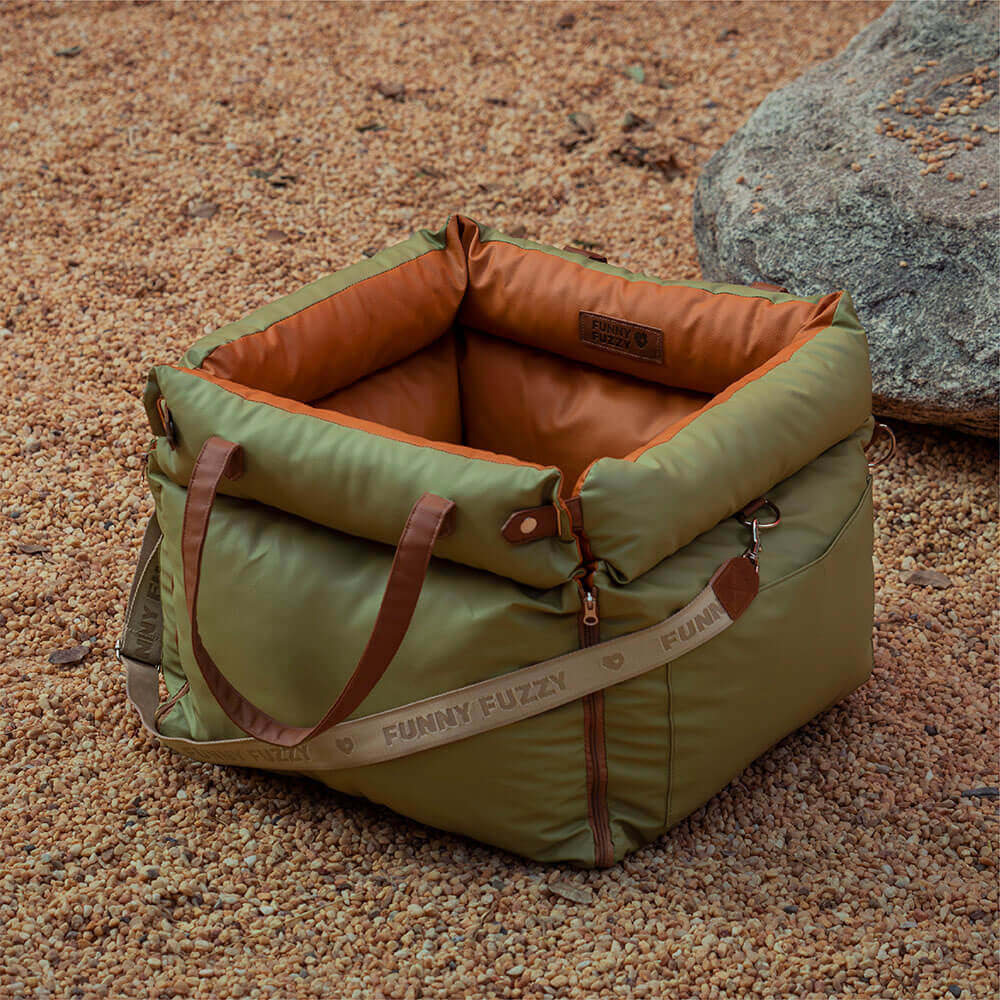 PawLuxury - Luxe Hondengereedschap voor Comfortabele Autoreizen