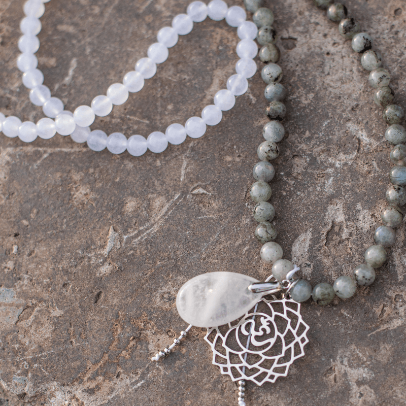Seraphine Mala – Labradoriet, Jade & Amethist Edelstenen