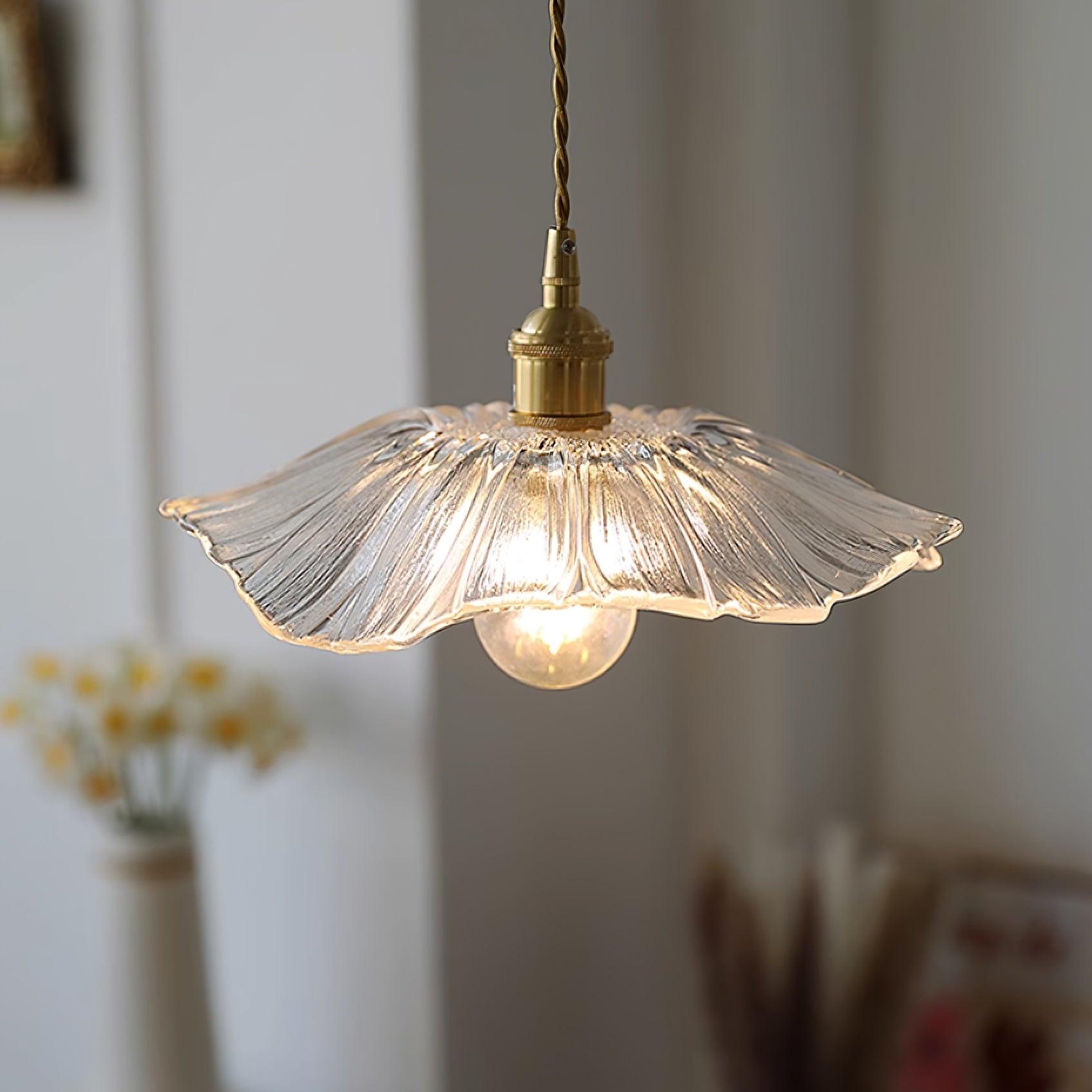 NostalgieLicht - Retro Glazen Hanglamp met Koperen Accenten