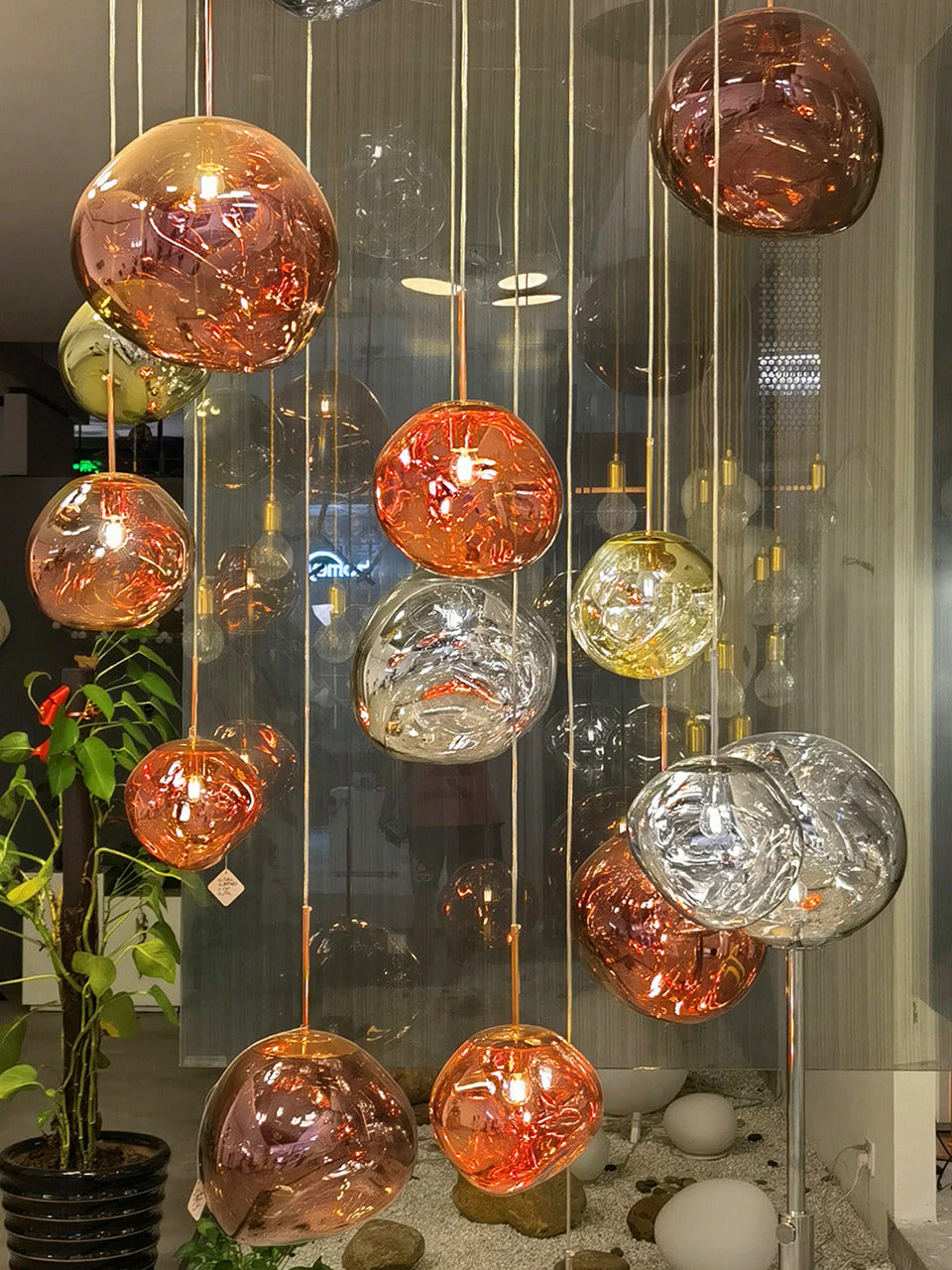 Chroma Glow - Speelse en Elegante Hanglamp